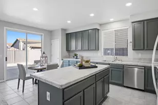 2403 Clemente Ln, Tracy, CA 95377 - Photo 11