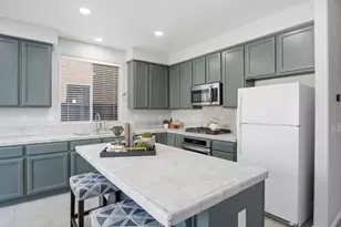 2403 Clemente Ln, Tracy, CA 95377 - Photo 9