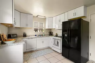 2115 Forestlake Dr, Rancho Cordova, CA 95670 - Photo 11