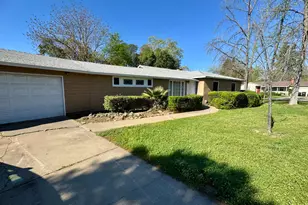 2611 Foothill Dr, Carmichael, CA 95608 - Photo 3