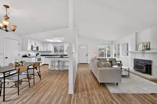 10243 Ellenwood Ave, Sacramento, CA 95827 - Photo 3