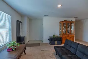 714 Dean Ct, Merced, CA 95341 - Photo 3