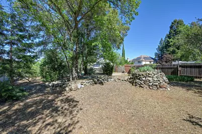 12195 Holly Vista Way, Auburn, CA 95603 - Photo 3