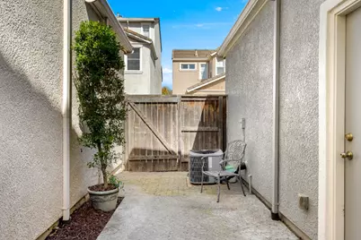 11037 International Drive, Rancho Cordova, CA 95670 - Photo 23