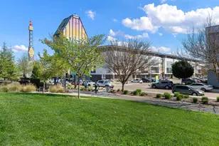 2411 Cleat Ln, Sacramento, CA 95818 - Photo 19