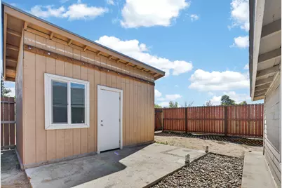 2504 Paradise Road, Modesto, CA 95358 - Photo 7