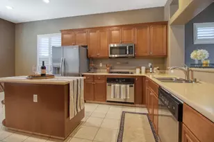 5759 Westchester Cir, Stockton, CA 95219 - Photo 13