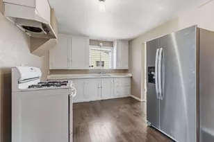 621 Poplar St, Oakdale, CA 95361 - Photo 17