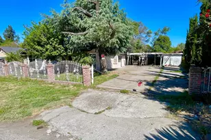 1785 W Hazelton Ave, Stockton, CA 95203 - Photo 23