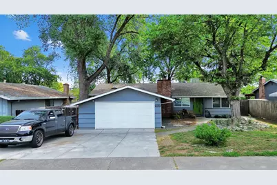 5262 E Flagstone Street, Carmichael, CA 95608 - Photo 13