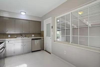 2966 W Euclid Avenue, Stockton, CA 95204 - Photo 11