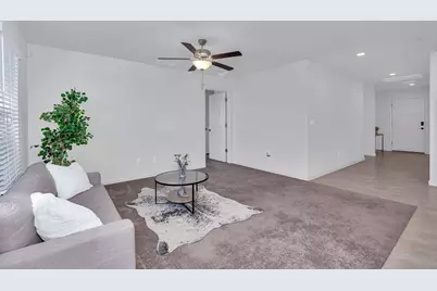 2272 Owens Court, Los Banos, CA 93635 - Photo 9