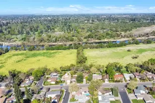 10406 Ambassador Dr, Rancho Cordova, CA 95670 - Photo 43