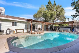 10406 Ambassador Dr, Rancho Cordova, CA 95670 - Photo 25