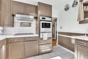 10406 Ambassador Dr, Rancho Cordova, CA 95670 - Photo 5