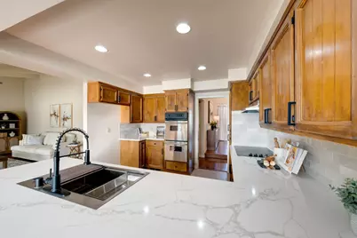 28 Keel Court, Sacramento, CA 95831 - Photo 15