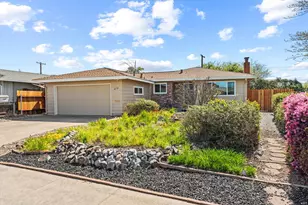 215 Ardmore Ave, Roseville, CA 95678 - Photo 1