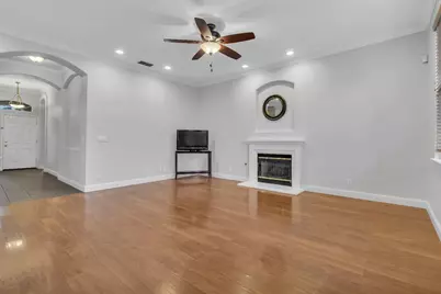 2055 Riggs Avenue, Sacramento, CA 95835 - Photo 9