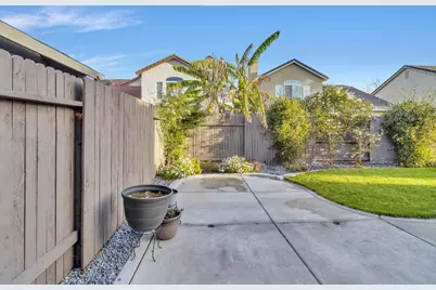 2055 Riggs Avenue, Sacramento, CA 95835 - Photo 37