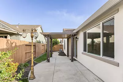 9984 Westminister, Elk Grove, CA 95757 - Photo 41