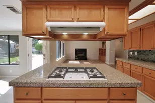 11864 S Carson Way, Gold River, CA 95670 - Photo 29