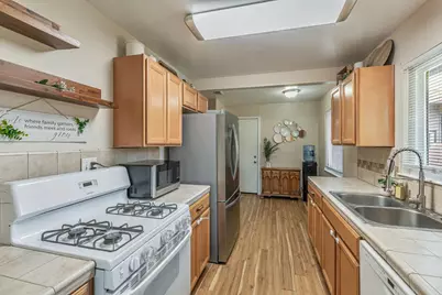 5200 Glide Court, Sacramento, CA 95841 - Photo 11