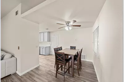 7579 Sunmore Lane, Sacramento, CA 95828 - Photo 13