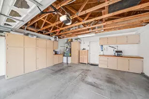 7579 Sunmore Ln, Sacramento, CA 95828 - Photo 33