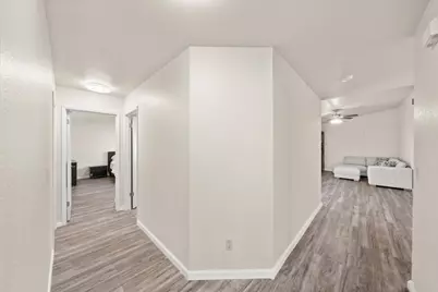 7579 Sunmore Lane, Sacramento, CA 95828 - Photo 17