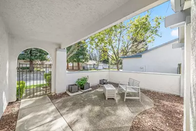 7579 Sunmore Lane, Sacramento, CA 95828 - Photo 7