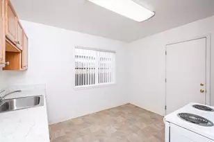 1706 Madrone Ave, West Sacramento, CA 95691 - Photo 17