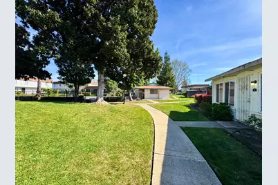 43 Omaha Court, Sacramento, CA 95823 - Photo 37