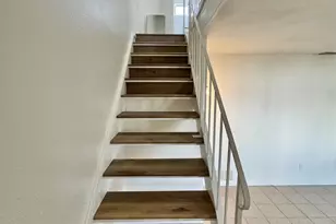 43 Omaha Ct, Sacramento, CA 95823 - Photo 9