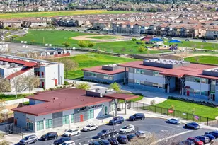 341 Anjou Cir, Sacramento, CA 95835 - Photo 3