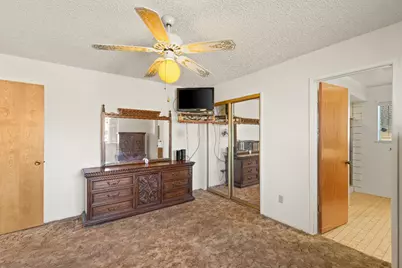 1001 Zinfandel Place, Modesto, CA 95351 - Photo 33