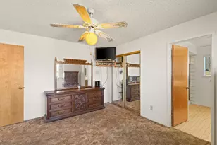 1001 Zinfandel Pl, Modesto, CA 95351 - Photo 33