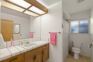 1001 Zinfandel Pl, Modesto, CA 95351 - Photo 37