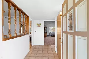 1001 Zinfandel Pl, Modesto, CA 95351 - Photo 9