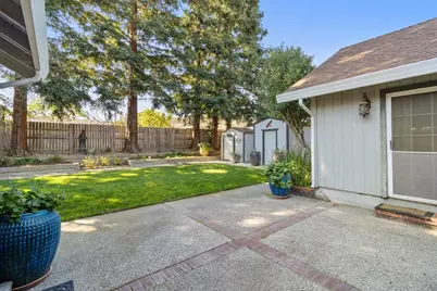 8840 Minnie Circle, Elk Grove, CA 95624 - Photo 41