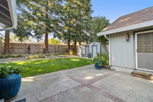 8840 Minnie Cir, Elk Grove, CA 95624 - Photo 41