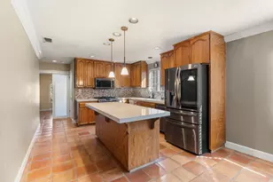 8840 Minnie Cir, Elk Grove, CA 95624 - Photo 17