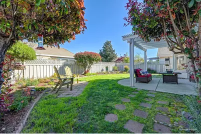 7677 Timberrose Way, Roseville, CA 95747 - Photo 25