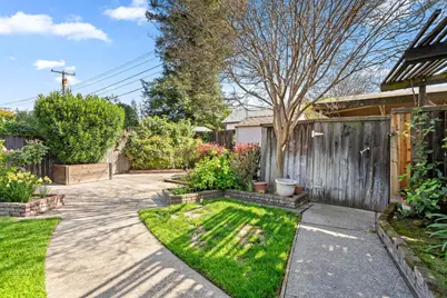 4501 Valmonte Drive, Sacramento, CA 95864 - Photo 23