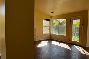 1860 Vassar Ct, Los Banos, CA 93635 - Photo 11
