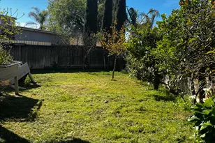 1860 Vassar Ct, Los Banos, CA 93635 - Photo 3