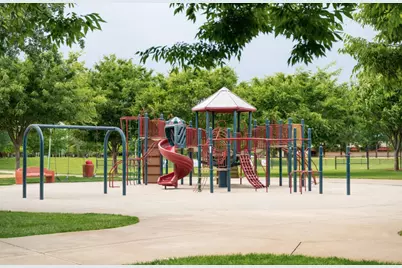 8137 Arrowfield Way, Elk Grove, CA 95757 - Photo 9