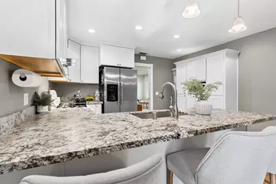 6935 Woodside Drive, Sacramento, CA 95842 - Photo 11