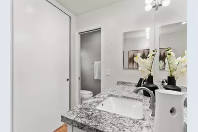 6935 Woodside Drive, Sacramento, CA 95842 - Photo 27