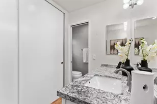 6935 Woodside Dr, Sacramento, CA 95842 - Photo 27