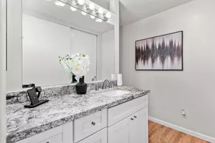 6935 Woodside Dr, Sacramento, CA 95842 - Photo 29